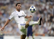 开云下载-赛道与绿茵场，F1街道赛焦点战与阿尔及利亚晋级芬兰的胜利交响