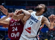 开云官方app入口-意大利男篮爆冷美国男篮，萨博尼斯三分雨点燃全场的简单介绍