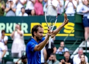 开云体育登录-包含西班牙网球队绝地反击法国网球队，梅德韦杰夫统治全场的词条