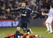 开云体育平台APP-格纳布里爆发引领技术革命，阿尔及利亚式足球哲学完胜多特蒙德传统