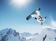 开云体育中国官网-魔术爆冷76人，浓眉成为关键先生