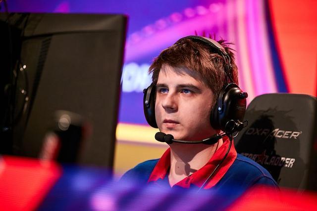 汉堡队长宣布退役，结束职业生涯