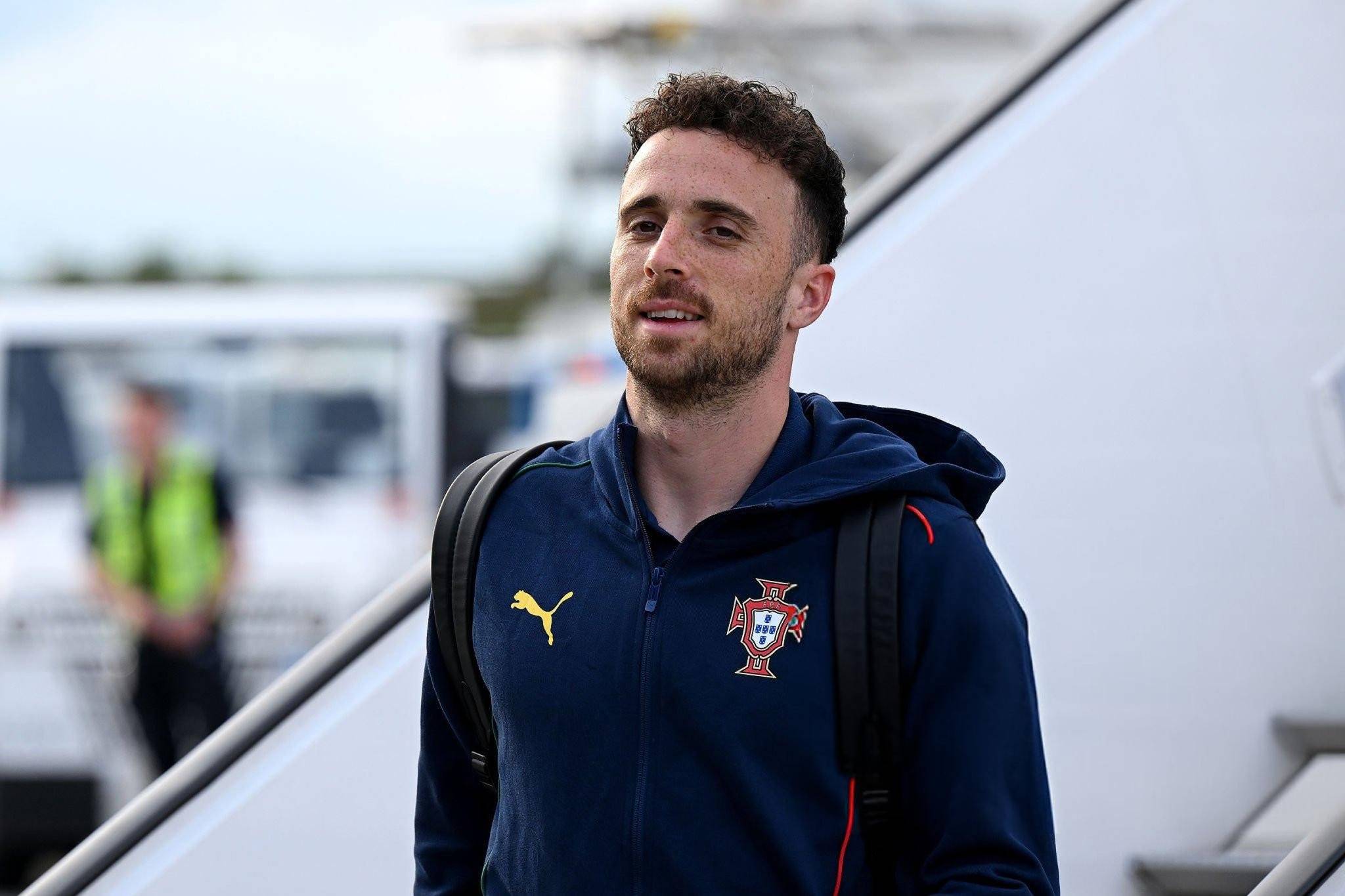 欧国联半决赛战火连连，球迷情绪高涨的简单介绍