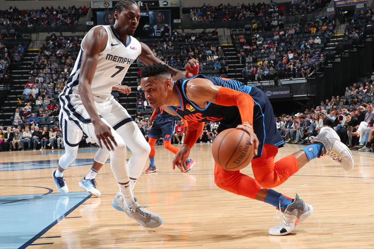 关于雷霆球迷热议新赛季首战，期待好成绩的信息