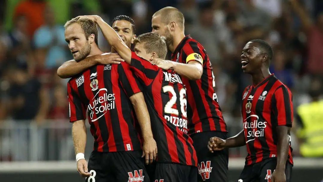 尼斯主场战胜对手，取得关键胜利的简单介绍