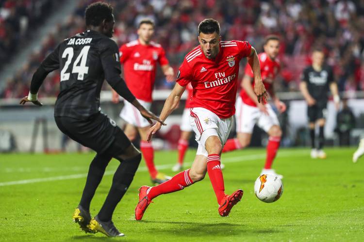 包含里斯本德比!本菲卡对战波尔图,角逐葡超冠军的词条 包含里斯本德比!本菲卡对战波尔图,角逐葡超冠军的词条