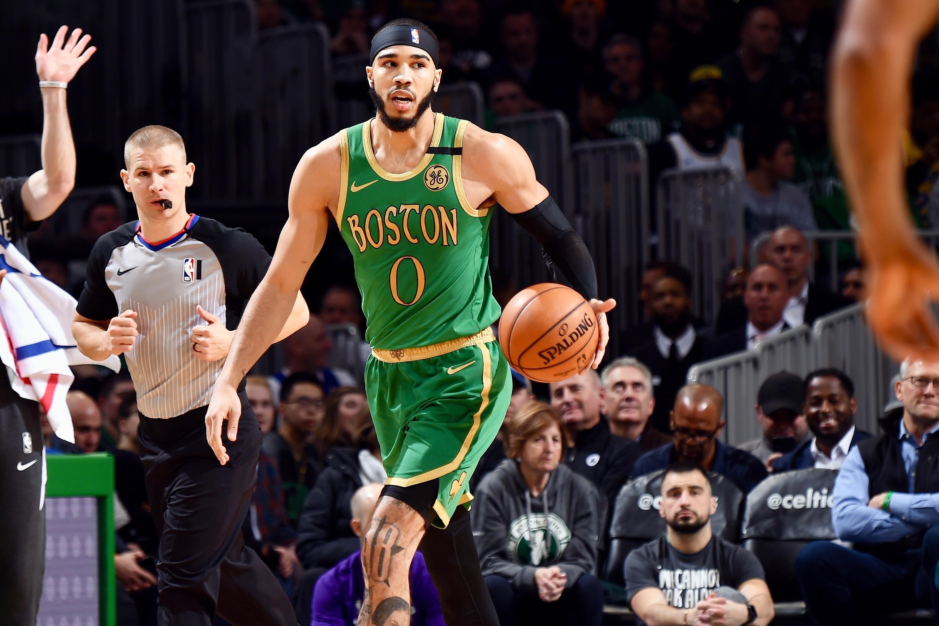 辽宁队力克鹈鹕，塔图姆统治全场的简单介绍