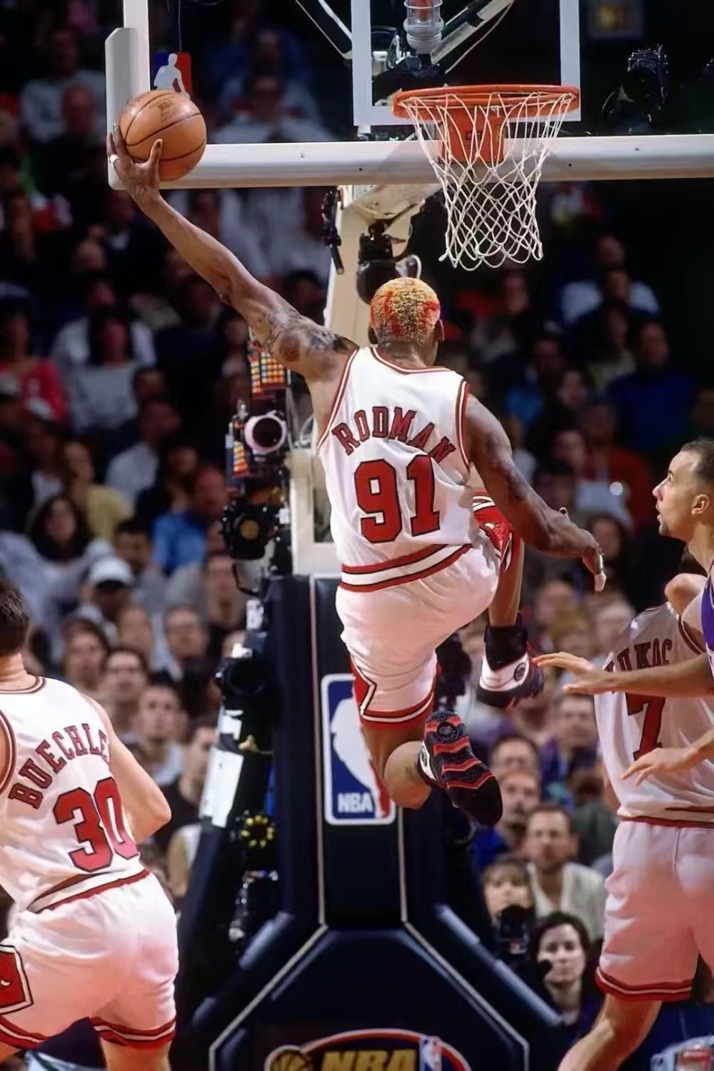 公牛绝杀掘金,莫兰特点燃赛场的简单介绍 公牛绝杀掘金,莫兰特点燃赛场的简单介绍