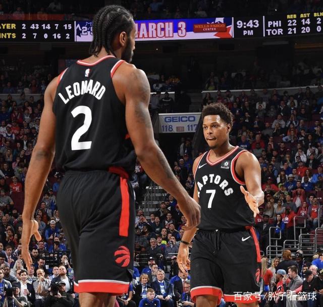 天津队险胜尼克斯,范弗利特带队取胜 天津队险胜尼克斯,范弗利特带队取胜