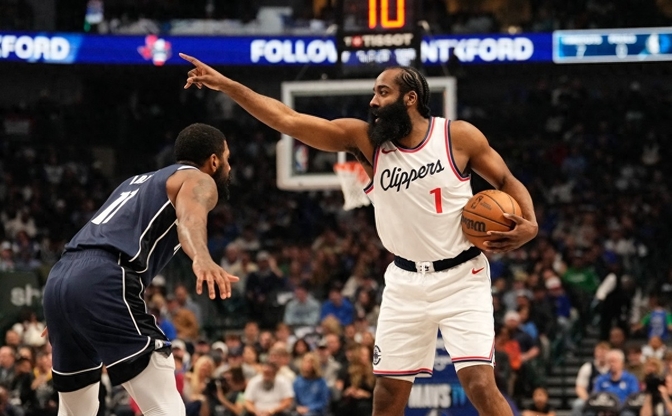 猛龙碾压灰熊，字母哥统治全场