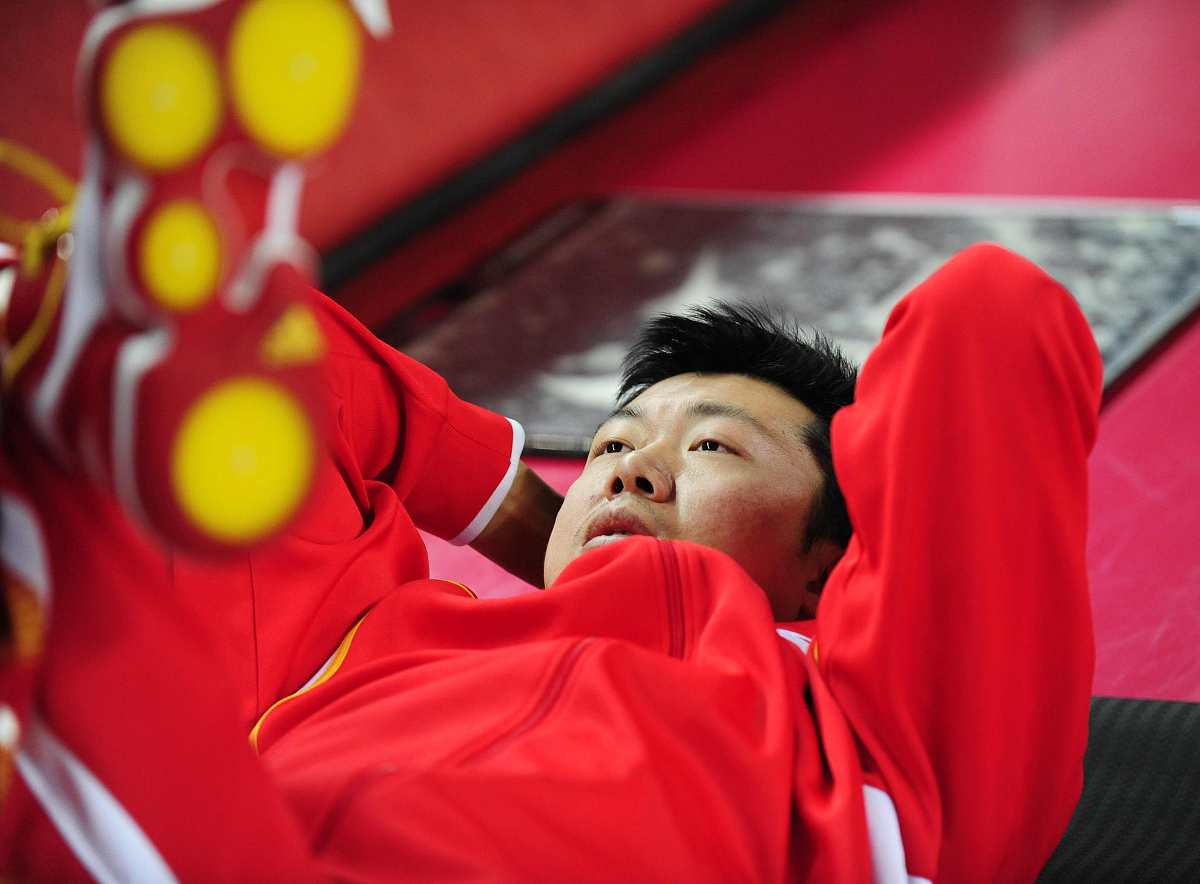 中国队完胜日本队,樊振东扛起全队 中国队完胜日本队,樊振东扛起全队