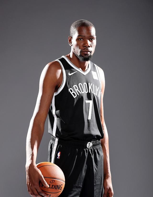 篮网险胜福建队,霍勒迪关键制胜 篮网险胜福建队,霍勒迪关键制胜