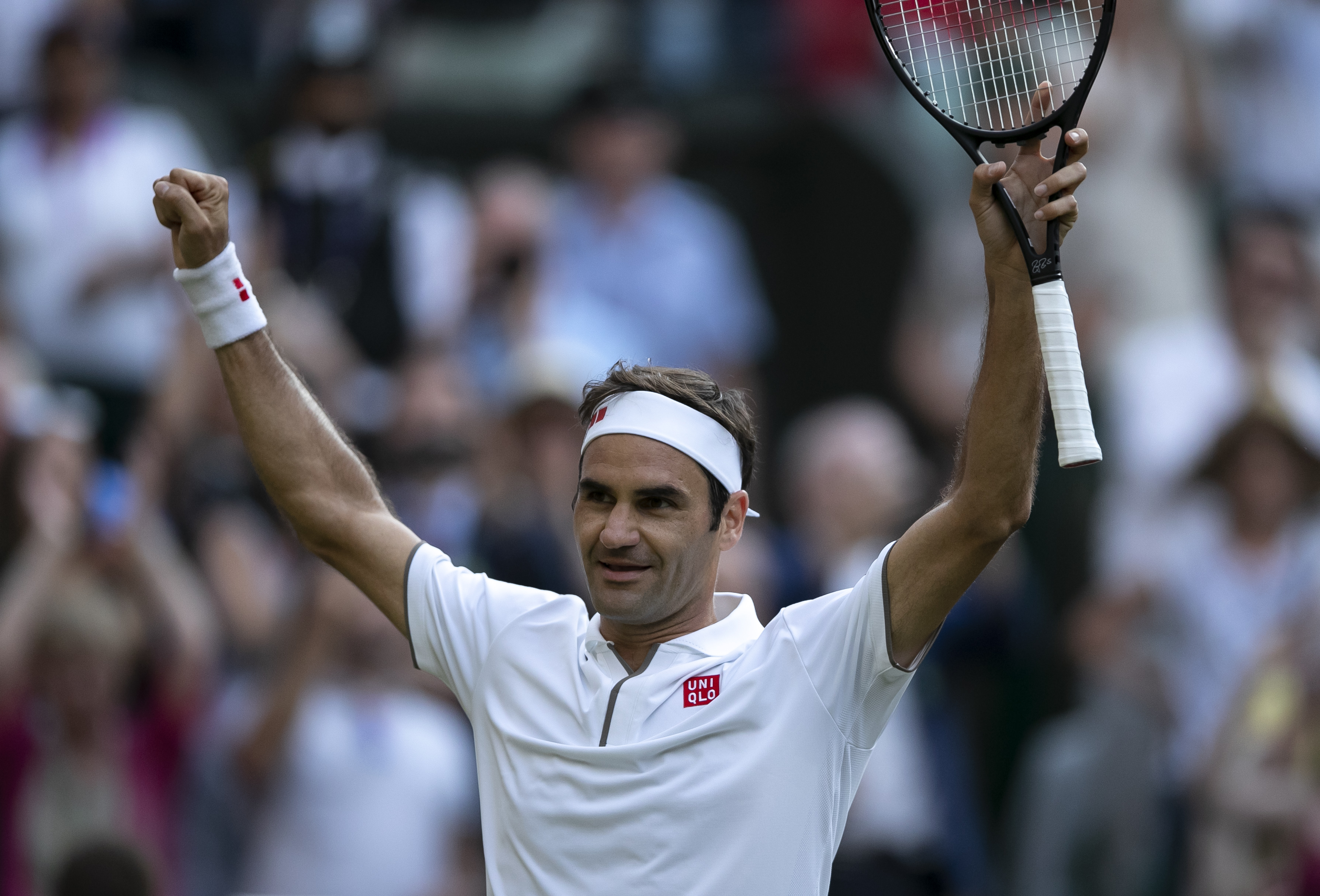 西班牙网球队逆转世界网球队,费德勒打破历史纪录的简单介绍 西班牙网球队逆转世界网球队,费德勒打破历史纪录的简单介绍