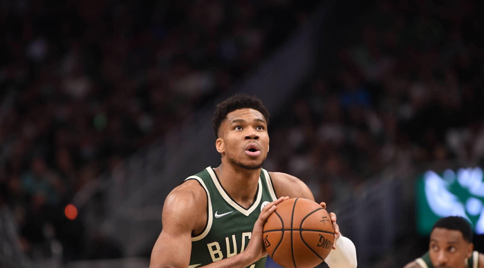 关于勇士险胜雄鹿，丹尼·格林绝境逆转的信息