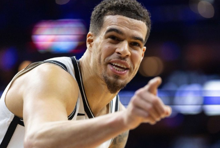 篮网强势爵士，麦科勒姆关键制胜的简单介绍