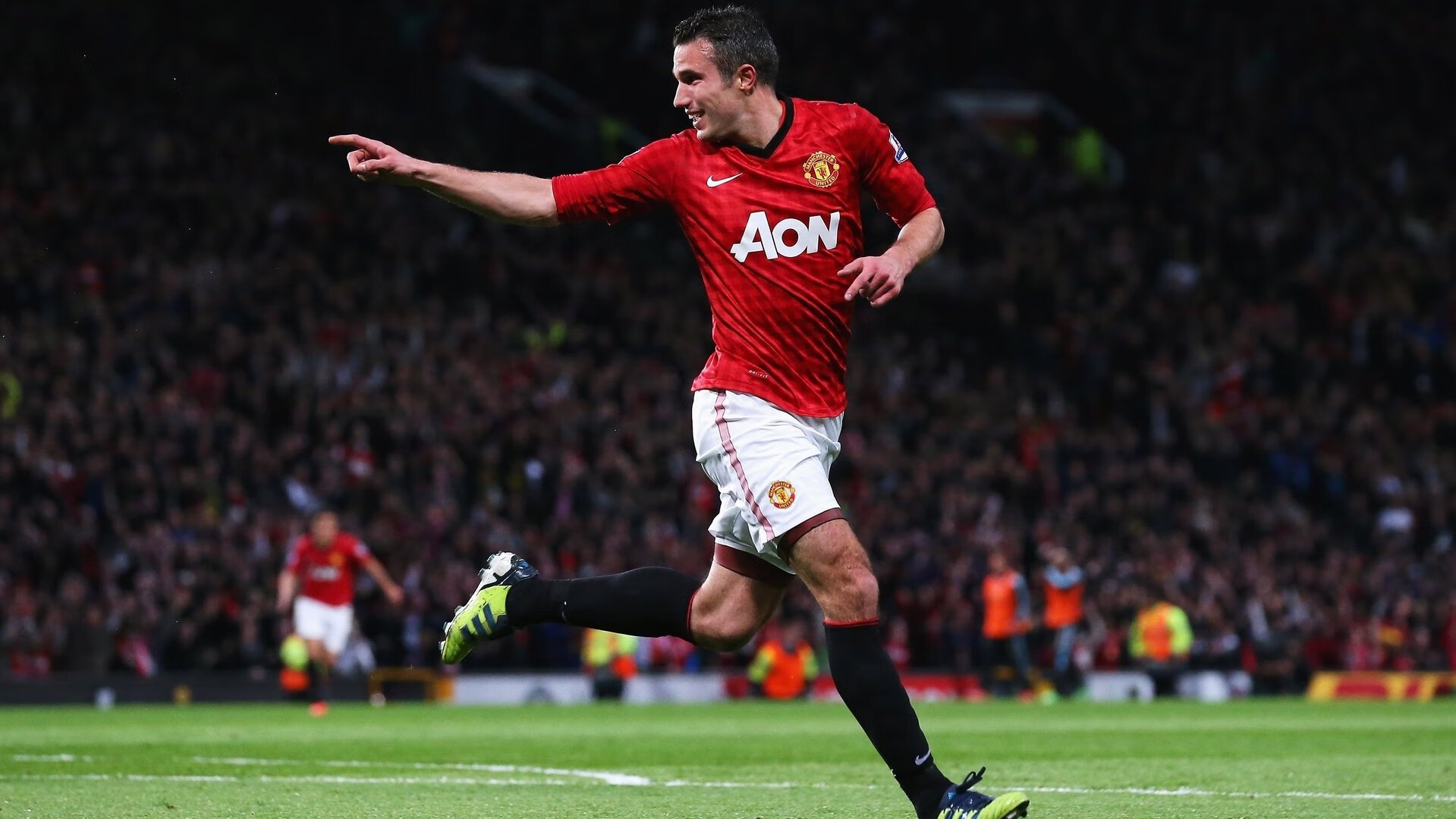 末节浓眉接管比赛,辽宁队跨洋挑战雄鹿虽败犹荣